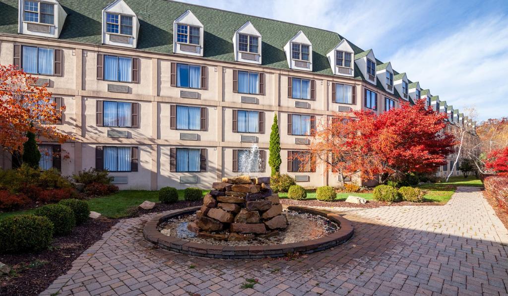 Chateau Resort & Conference Center تانيرسفيل المظهر الخارجي الصورة