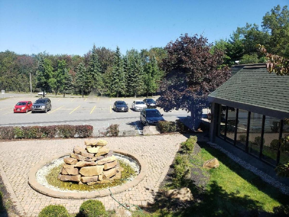 Chateau Resort & Conference Center تانيرسفيل المظهر الخارجي الصورة